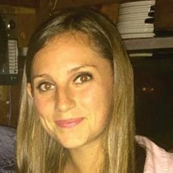 Meet your Posher, Jennifer - Picture 1 of 1